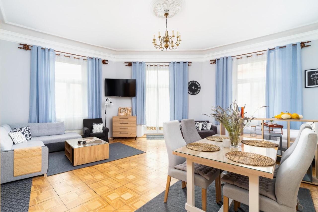 Podwale Apartment Uj Downtown Cracow By Noclegi Renters Krakkó Kültér fotó